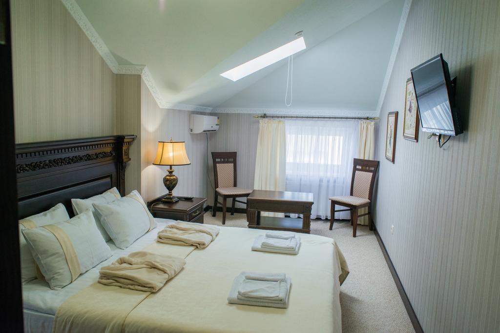 Sapsan Hotel Ternopil Eksteriør billede