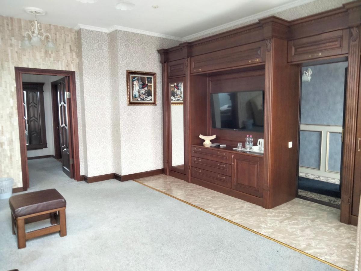Sapsan Hotel Ternopil Eksteriør billede