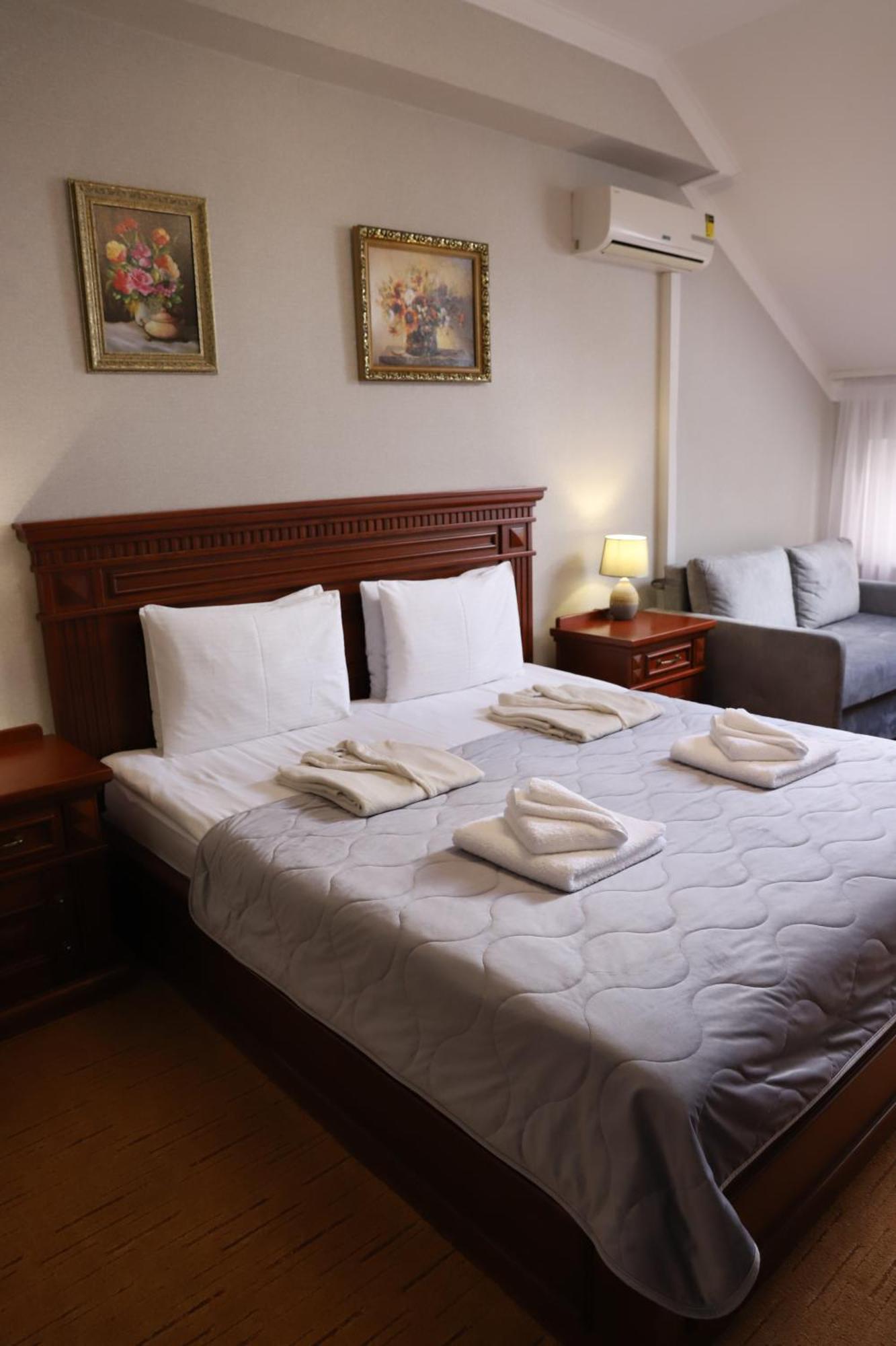 Sapsan Hotel Ternopil Eksteriør billede