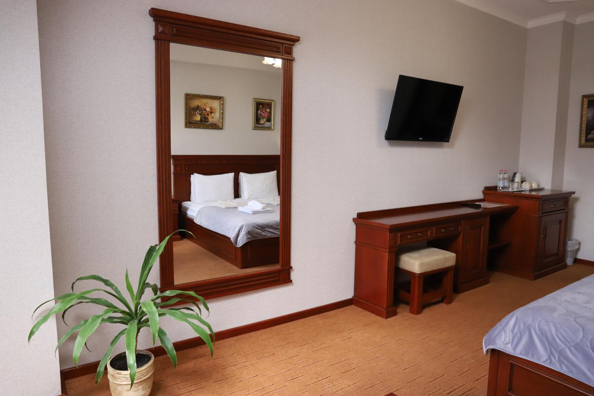 Sapsan Hotel Ternopil Eksteriør billede