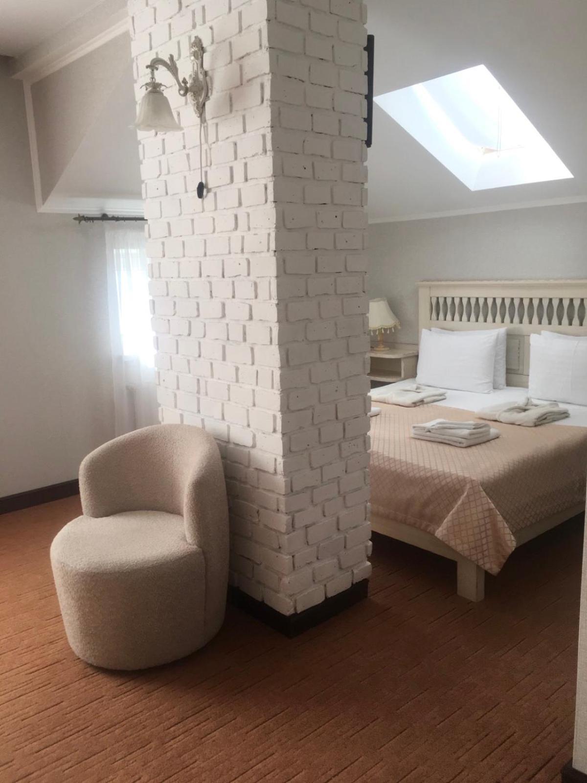 Sapsan Hotel Ternopil Eksteriør billede