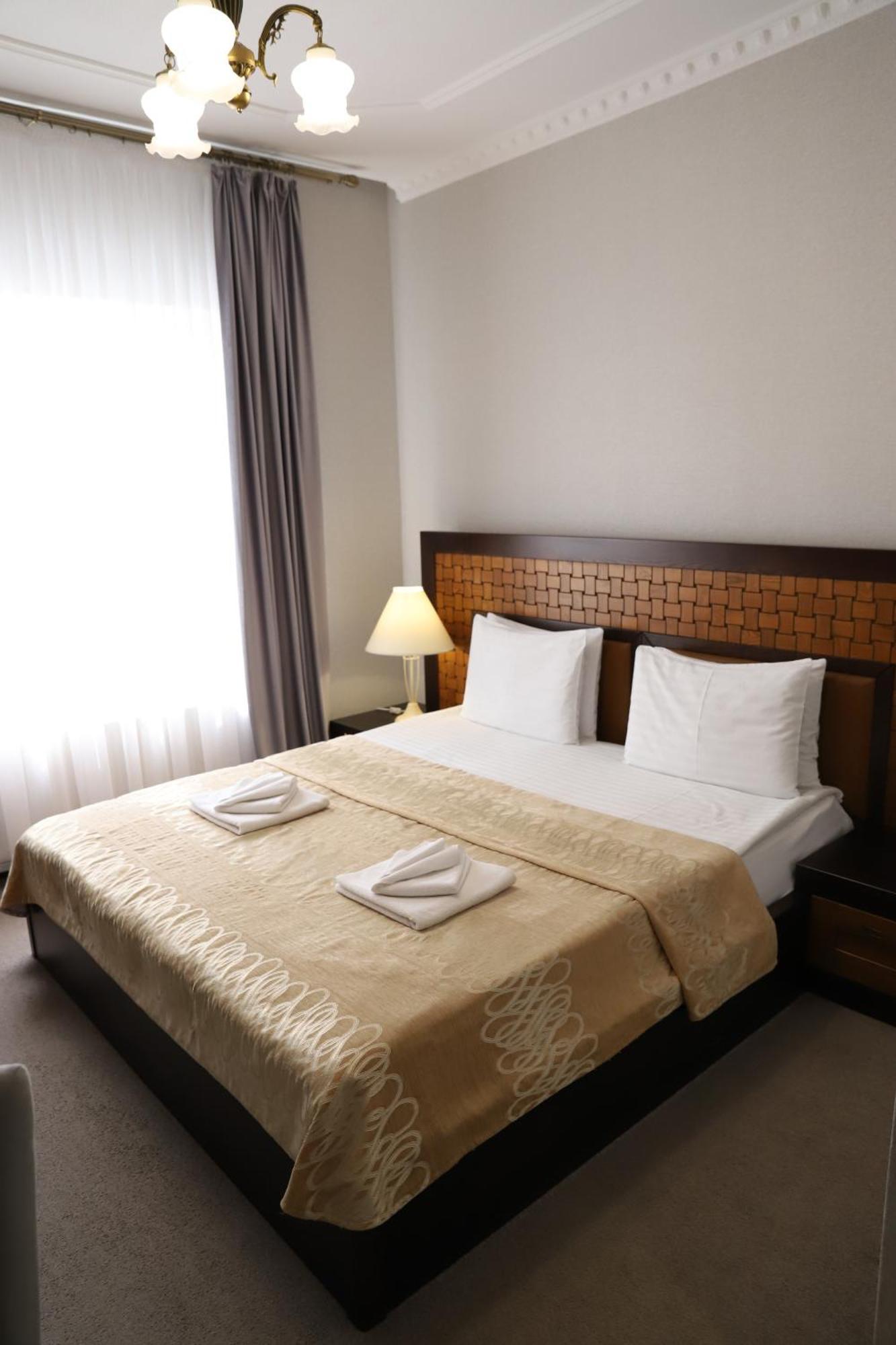 Sapsan Hotel Ternopil Eksteriør billede