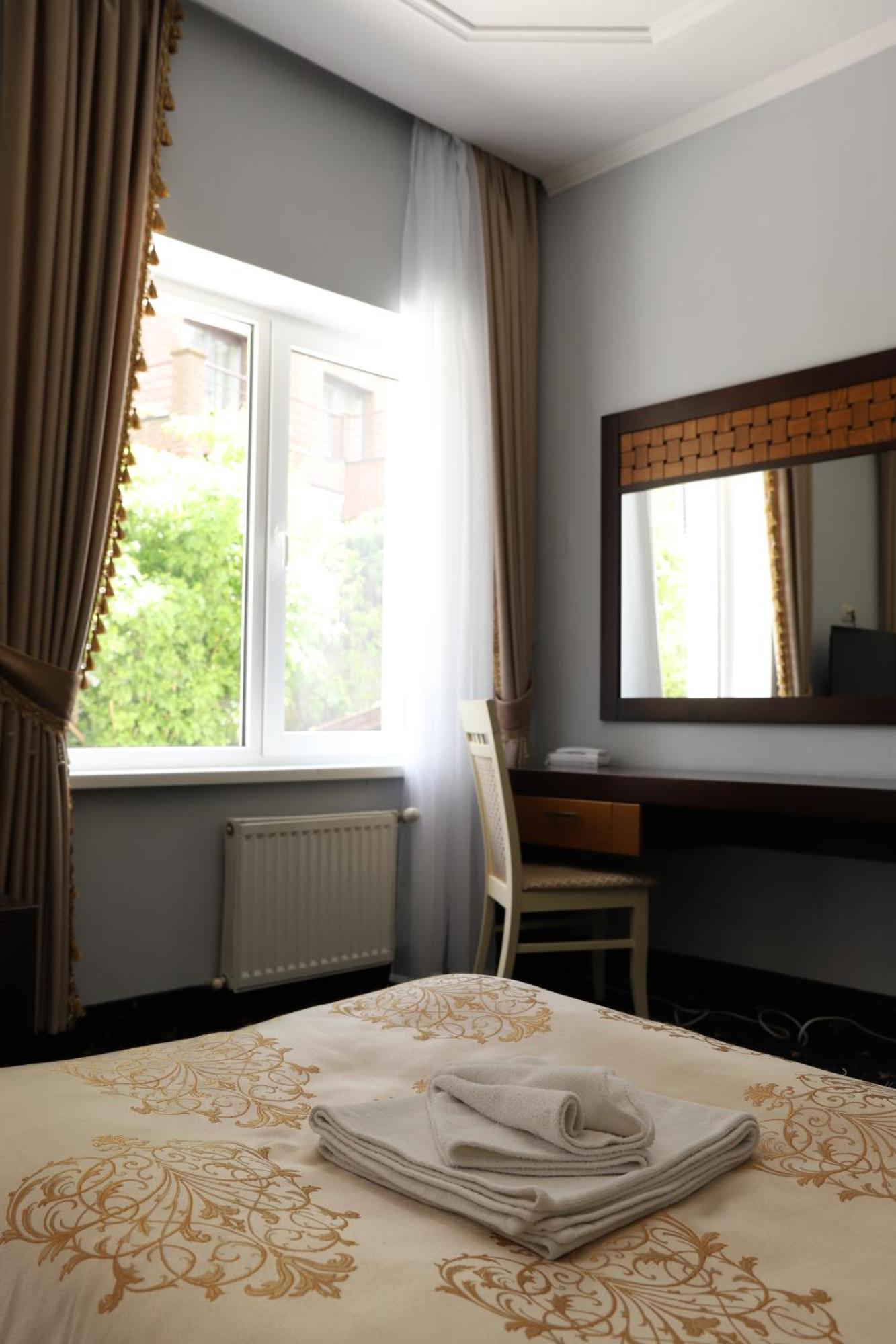 Sapsan Hotel Ternopil Eksteriør billede